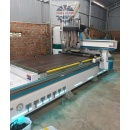 MÁY CNC CẮT GỖ CÔNG NGHIỆP BÀN HÚT CHÂN KHÔNG TỰ ĐỘNG 4 ĐẦU CẮT