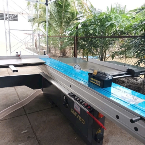 Hướng Dẫn Vận Hành Máy Cưa Bàn Trượt