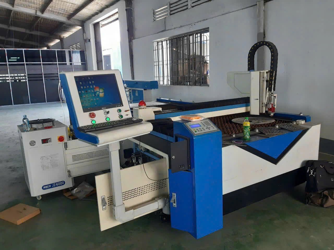 Dịch vụ vận chuyển - lắp đặt máy laser - máy CNC